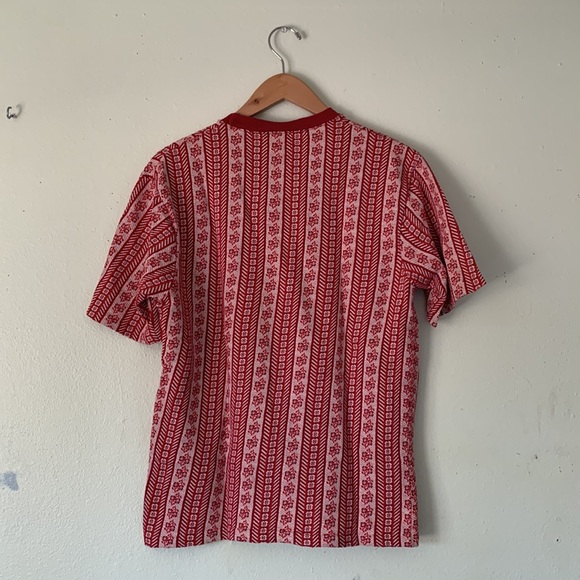 Vintage Pattern Tshirt - Picture 5 of 5